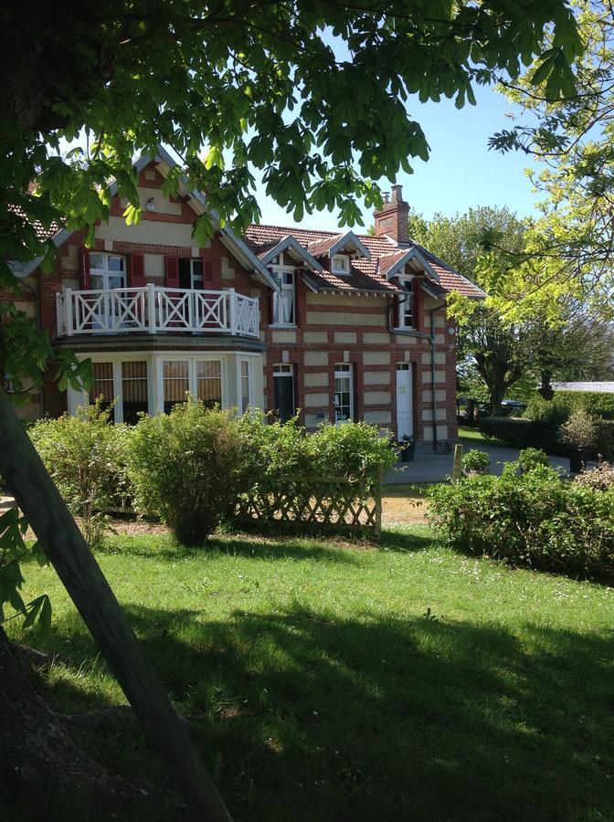 La Villa des Rosiers Cricquebœuf Exterior foto